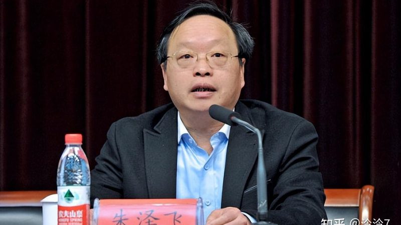 三极管型号解码：参数对照与选型要点**